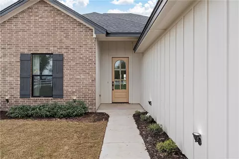 Exterior - 174 Evening Star, Mcgregor, TX 76657 photo 4 of 13