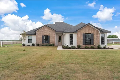 Exterior - 174 Evening Star, Mcgregor, TX 76657 photo 12 of 13