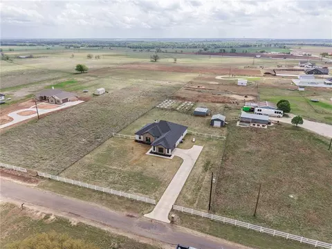 View/Area - 174 Evening Star, Mcgregor, TX 76657 photo 1 of 7