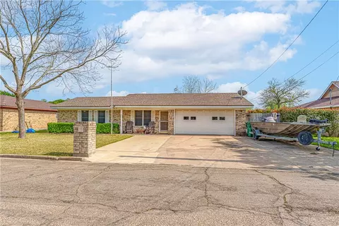 217 Ave E, Waco, TX 76705 photo 2