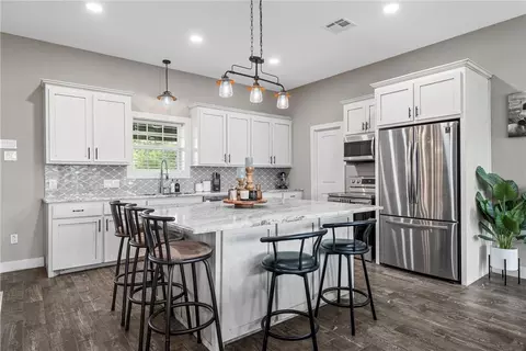 Kitchen - 917 Farney Rd, Lorena, TX 76655 photo 4 of 6
