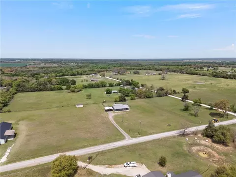 View/Area - 917 Farney Rd, Lorena, TX 76655 photo 1 of 6