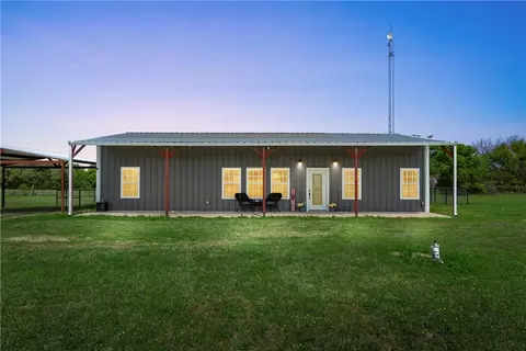 917 Farney Rd, Lorena, TX 76655