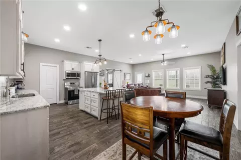 Entry Way - 917 Farney Rd, Lorena, TX 76655 photo 3 of 4
