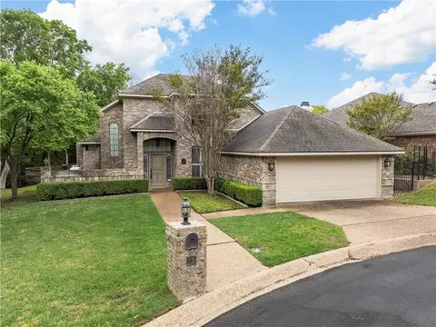 89 Sugar Creek Place Pl, Woodway, TX 76712