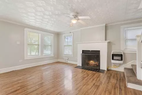 Living - 4101 N 19th St, Waco, TX 76708 photo 3 of 6
