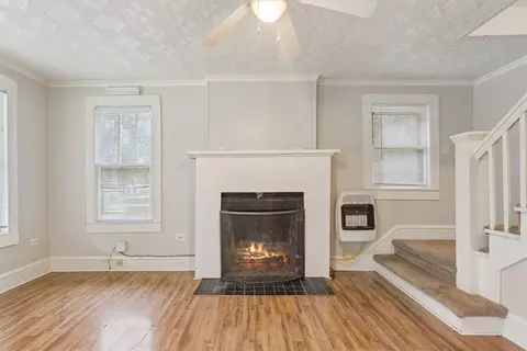 Living - 4101 N 19th St, Waco, TX 76708 photo 2 of 6