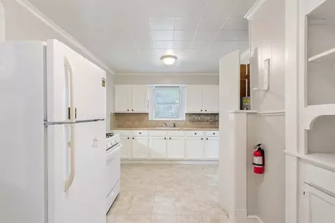 Kitchen - 4101 N 19th St, Waco, TX 76708 photo 1 of 2