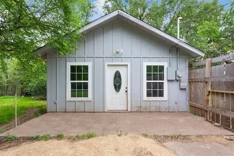 Exterior - 4101 N 19th St, Waco, TX 76708 photo 3 of 12