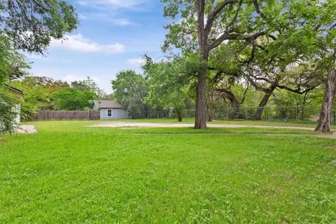 Exterior - 4101 N 19th St, Waco, TX 76708 photo 8 of 12