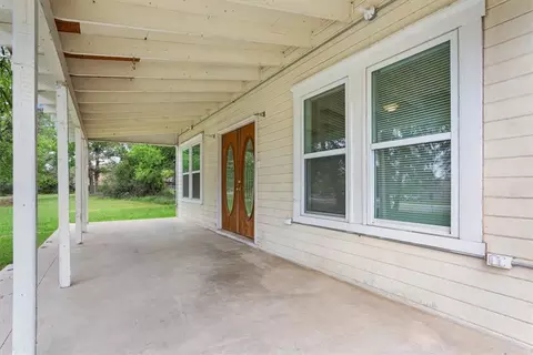 Exterior - 4101 N 19th St, Waco, TX 76708 photo 10 of 12