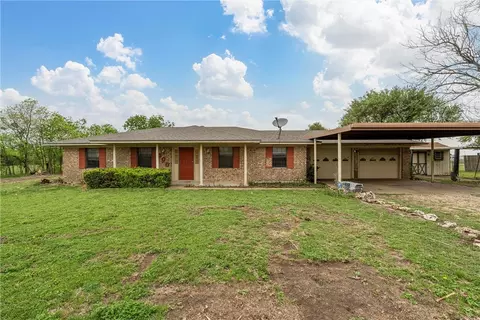 900 E Avenue A Ave, Rosebud, TX 76570
