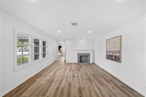 Living - 3201 Pine Ave, Waco, TX 76708 photo 2 of 9