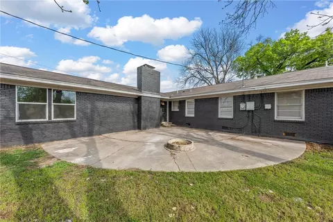 Exterior - 3201 Pine Ave, Waco, TX 76708 photo 5 of 9