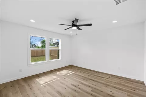 Living - 3201 Pine Ave, Waco, TX 76708 photo 9 of 9
