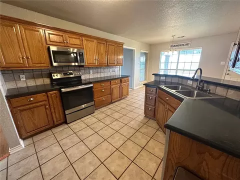 103 Cr 5001, Lorena, TX 76655 photo 15