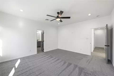 Bedroom - 412 E Hunt St, Bremond, TX 76629 photo 2 of 3