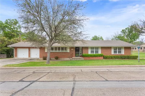 101 Turtle Creek Dr, Waco, TX 76710