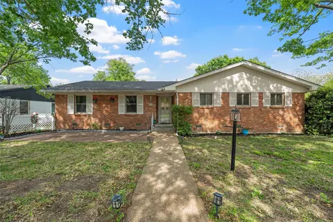 2101 Mountainview Dr, Waco, TX 76710