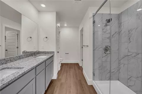 Bath - 11317 Patera St, Lorena, TX 76655 photo 1 of 2