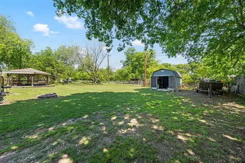 Exterior - 704 W 3rd St, Eddy, TX 76524 photo 2 of 3