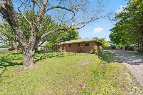 Other - 704 W 3rd St, Eddy, TX 76524 photo 1 of 5