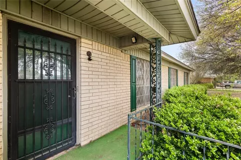 11104 China Spring Rd, Waco, TX 76708 photo 2