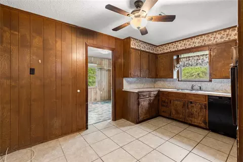 11104 China Spring Rd, Waco, TX 76708 photo 9