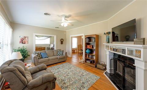 403 Hickory St, Springhill, LA 71075 photo 4