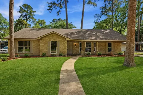 1914 Lazy Grove Dr, Kingwood, TX 77339