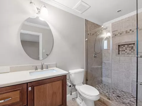 Bath - 4318 Ponca St, Pasadena, TX 77504 photo 1 of 2