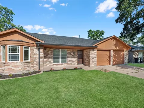 Exterior - 4318 Ponca St, Pasadena, TX 77504 photo 2 of 3