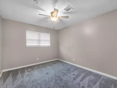 Bedroom - 4318 Ponca St, Pasadena, TX 77504 photo 2 of 3