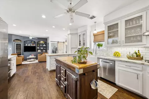 Kitchen - 6819 Still Meadow St, Spring, TX 77389 photo 3 of 5