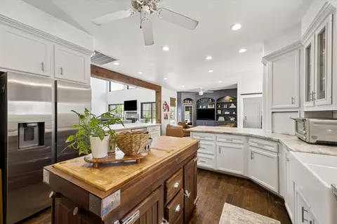 Kitchen - 6819 Still Meadow St, Spring, TX 77389 photo 4 of 5