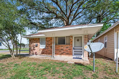 312 Travis St, Richmond, TX 77469