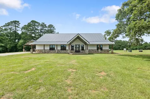 1406 State Highway 21 E, Crockett, TX 75835