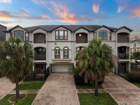 2604 Chenevert St, Houston, TX 77004