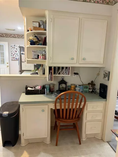 Kitchen - 192 Moon Beam Dr, Trinity, TX 75862 photo 3 of 5