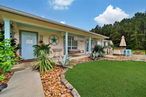 757 Big Woods Rd, New Waverly, TX 77358