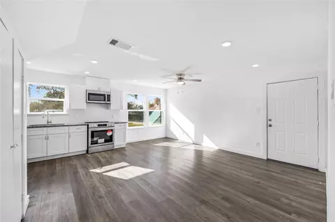 7123 Bywood St, Houston, TX 77028
