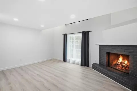2800 Jeanetta St #2402, Houston, TX 77063