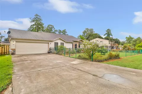 402 Havard Rd, Huffman, TX 77336