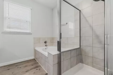 Bath - 23658 Buttress Root Dr, Spring, TX 77373 photo 1 of 3