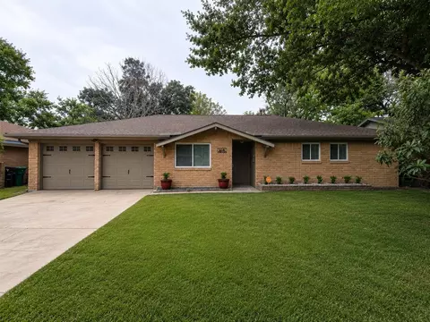 5846 Ettrick Dr, Houston, TX 77035