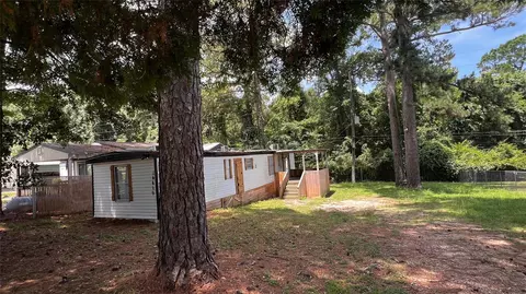 14419 W Lee Shore Dr, Willis, TX 77318