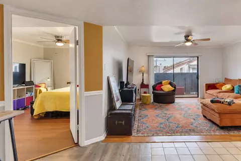 3015 Walnut Bend Ln #37, Houston, TX 77042
