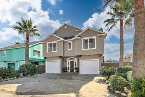 1095 Redfish St, Bayou Vista, TX 77563