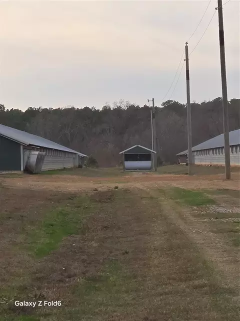 5516 Orchid Rd, Ore City, TX 75683