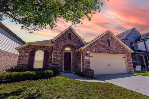 1415 Nacogdoches Valley Dr, League City, TX 77573